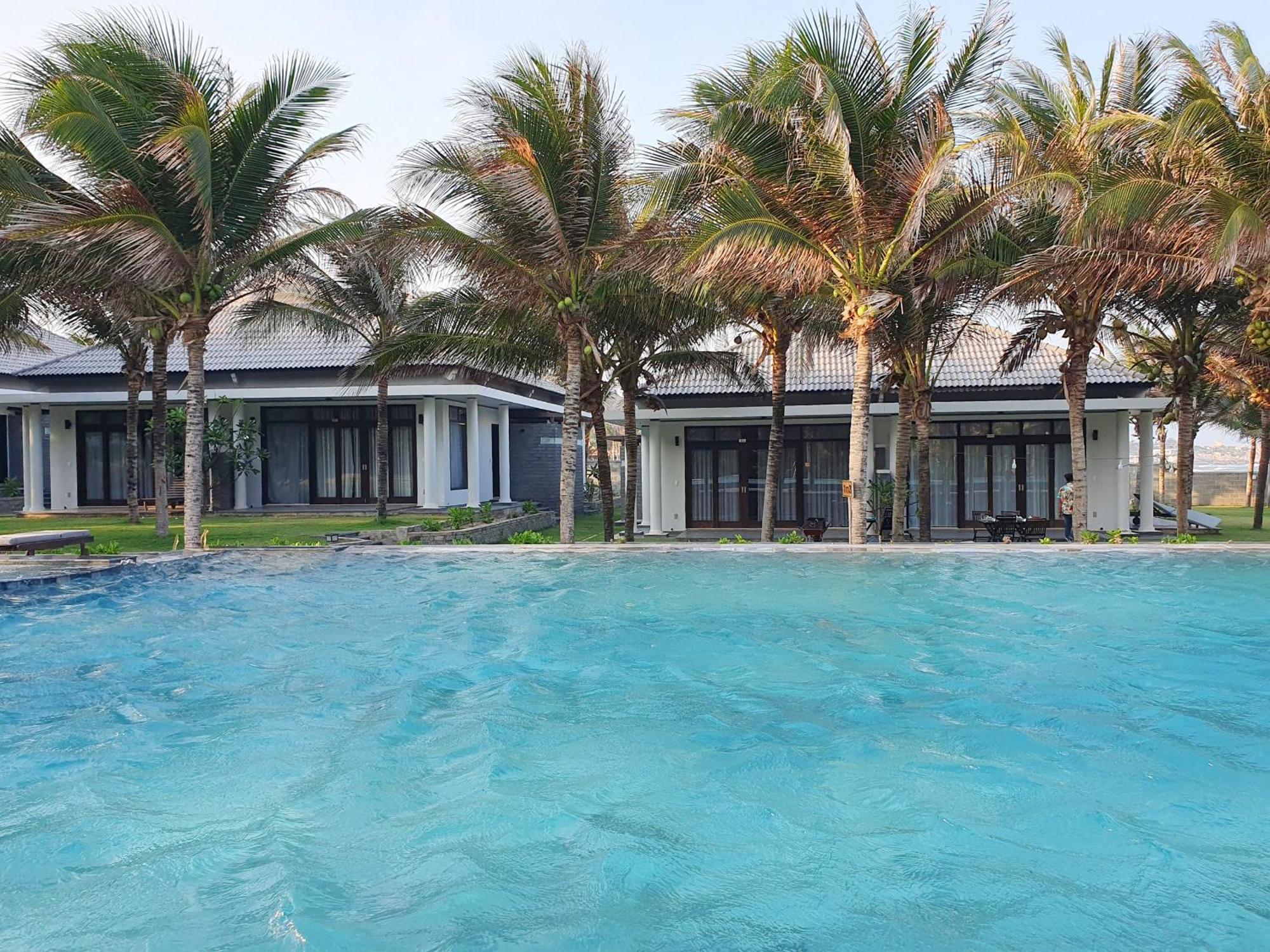 Starlight Villa Beach Resort & Spa Phan Thiết Buitenkant foto